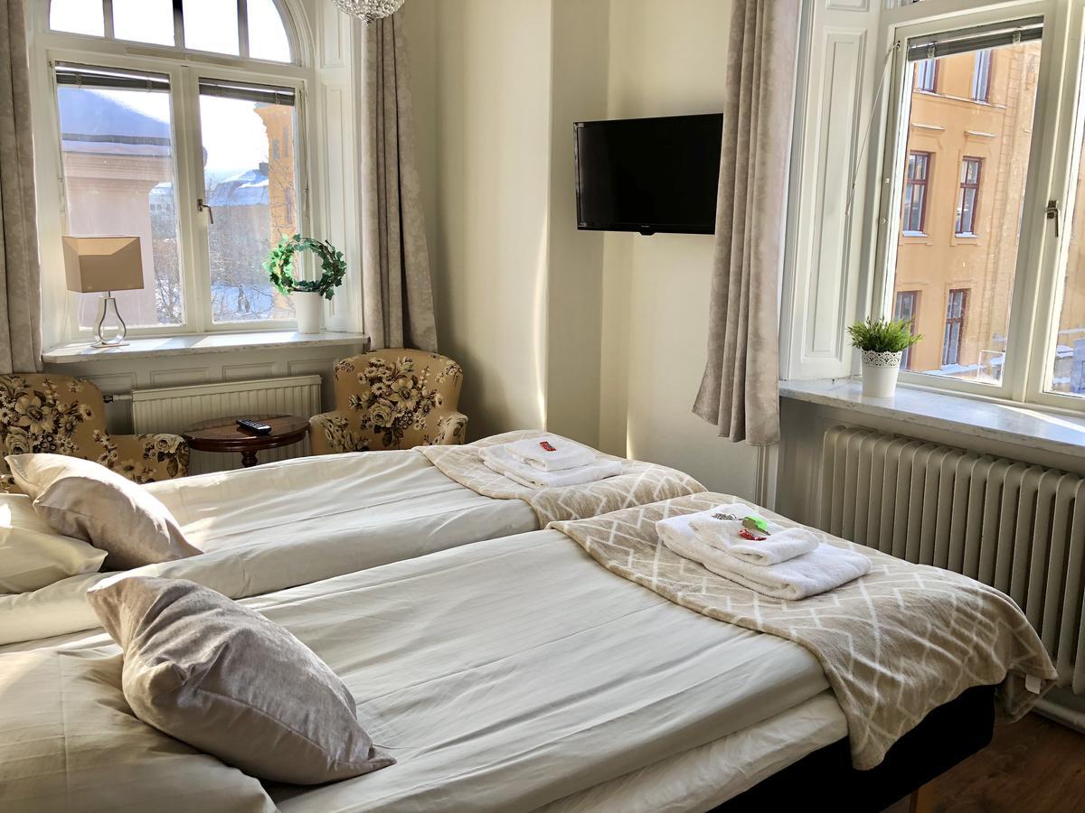 Jaernvaegshotellet Йевле Екстериор снимка