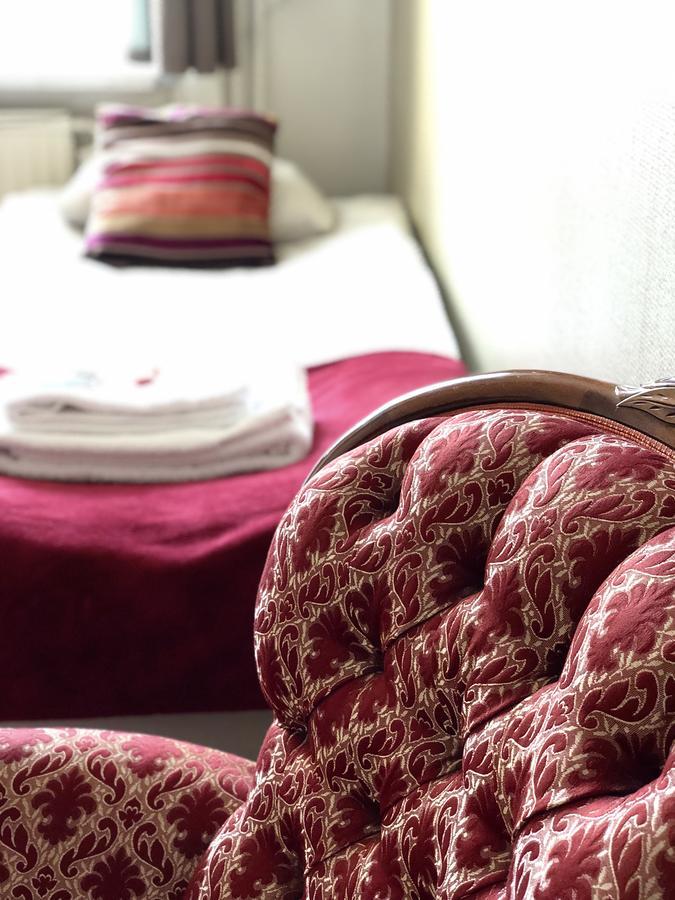 Jaernvaegshotellet Йевле Екстериор снимка