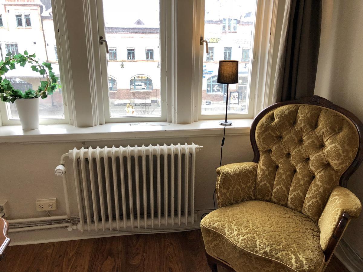 Jaernvaegshotellet Йевле Екстериор снимка