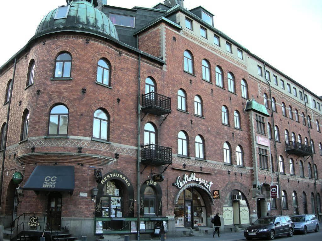 Jaernvaegshotellet Йевле Екстериор снимка